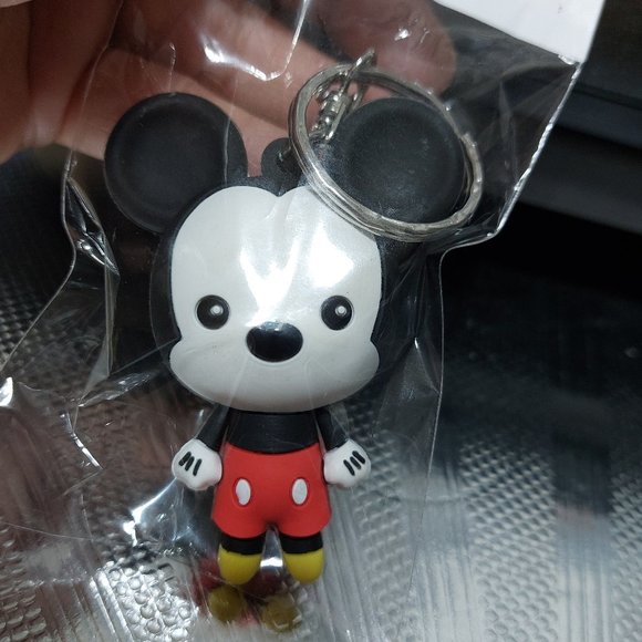 Disney Accessories - Disney Keychain Cute